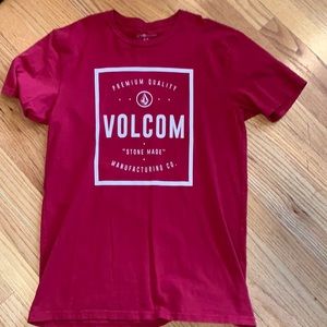 Medium red volcom tee Tillys